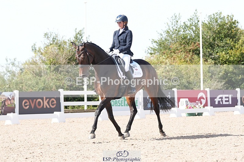 250906-150526-04648 - 053-Wendy.SavageFree.State