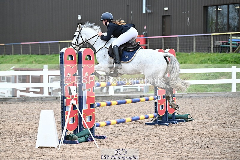 231118A-141438-03341 - Cls 9 Foxhunter & 1.10m Open