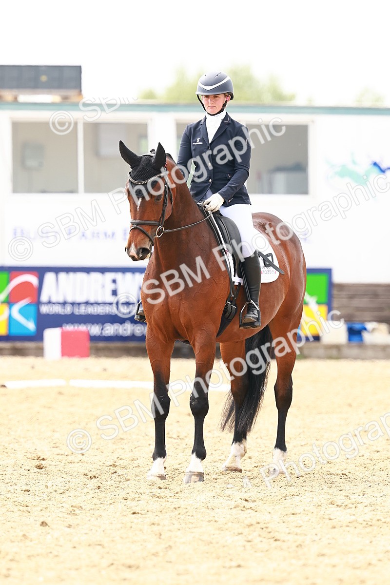 0B8A7118 - Class 12 - Medium 4