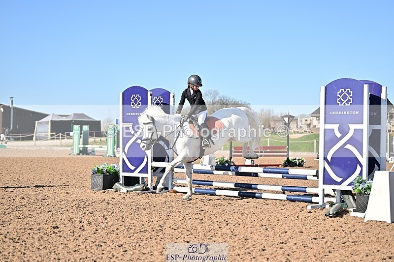 250401-164019-00180 - 60cm classes