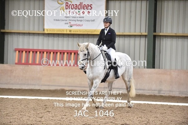 JAC_1046 - CLASS 4 NOVICE 1