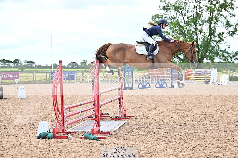 240608A-124036-02345 - Cls 4 Snr Newcomers and 1.10m Open