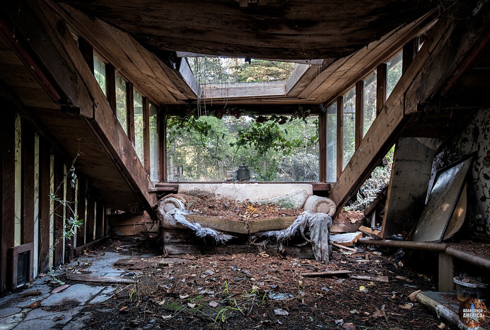 - ABANDONED PLACES
