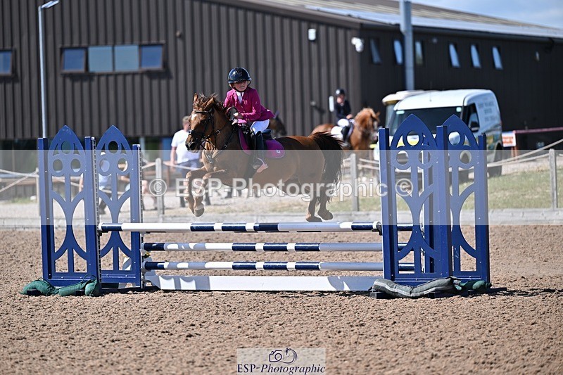 250627-162006-00684 - Cls 6 Stepping Stones 128cm and 138cm