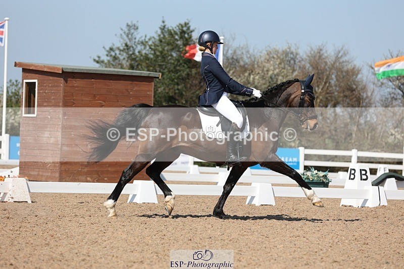 250405-120534-10321 - 112-Ella.Fraser-Brouwershavenss.Viceroy