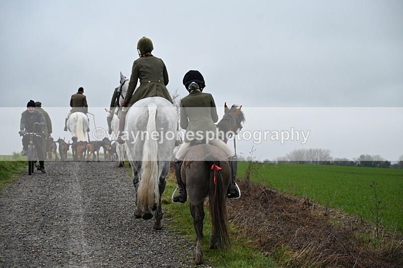 WJ7_9596 - Walk out..