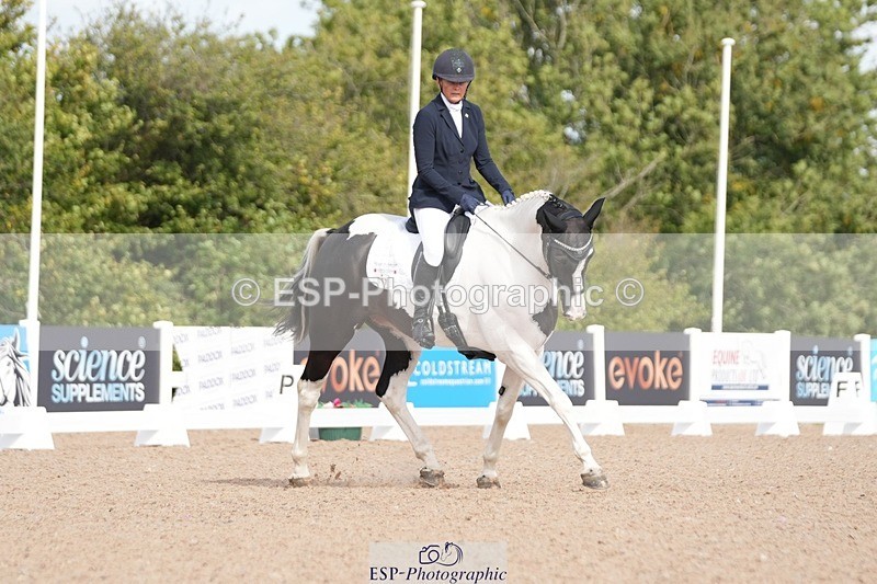 250906-105312-01351 - 077-Sarah.WallDerryroane.Lad