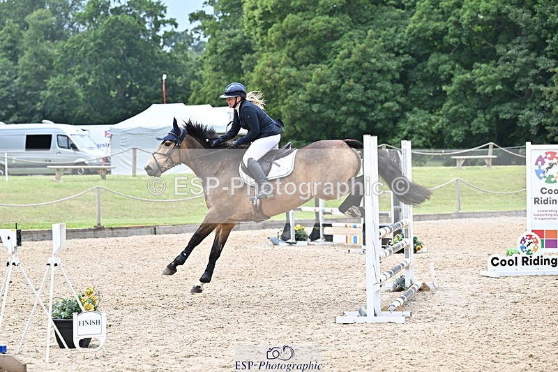 250613A-140055-01807 - Cls 12 95cm Amateur Quali