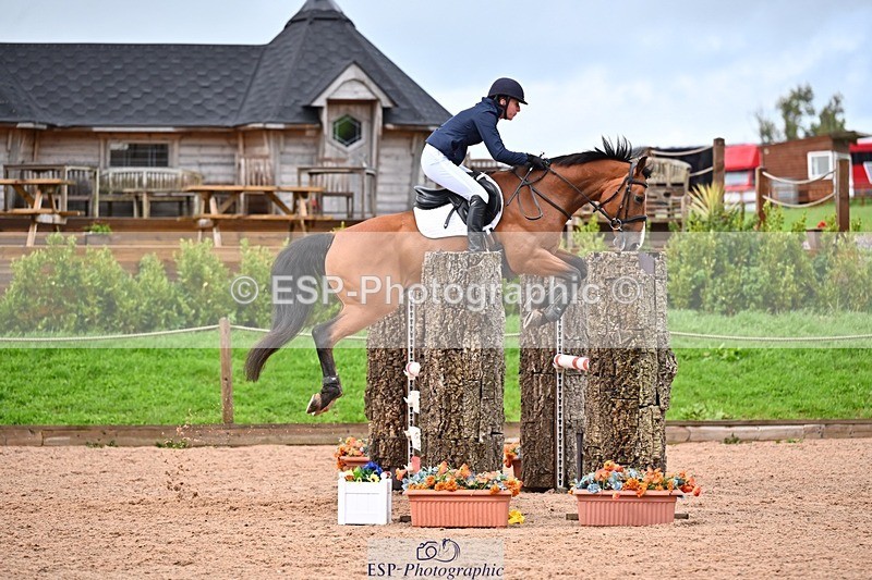 250912-164339-05536 - Cls 13 Snr 1.05m and 1.10m