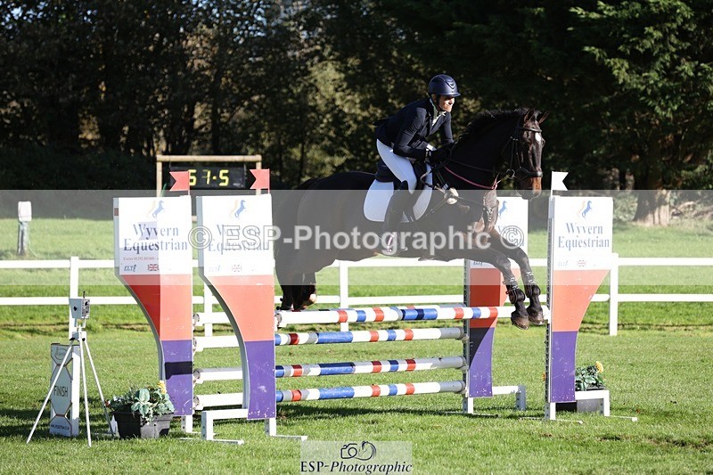 231022-105033-24782 - 603-KILBUNNY.BLUE.BIRD-Claire.Deuten-TrotUp+SJ