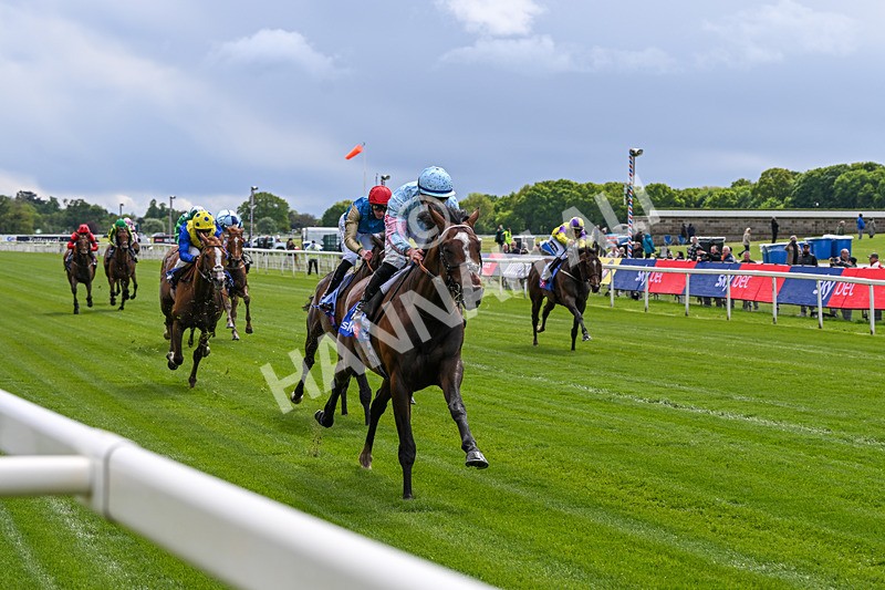 130526-Race 2-Klassleader-2454 - Race 2 2.20pm Sky Bet Race To The Ebor Jorvik Handicap