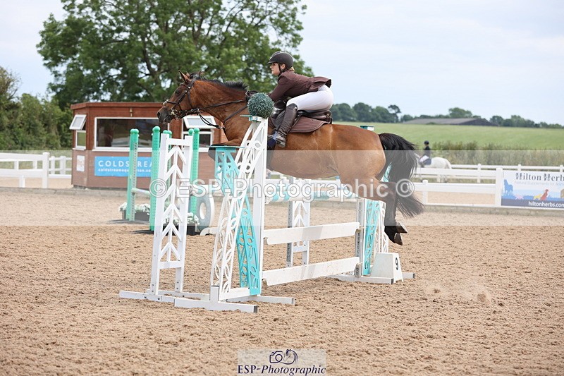 240630A-164206-15306 - Cls 33 Foxhunter and 1.10m Open