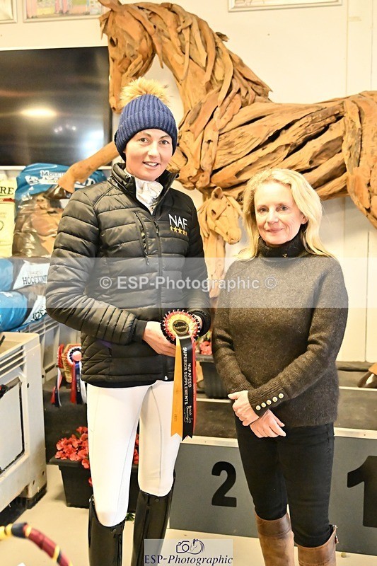 250216-125453-05519 - FS Adv Medium Gold Presentations