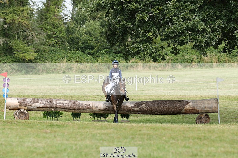 240825X-135801-34393 - 80cm XC 13.30 to 14.30