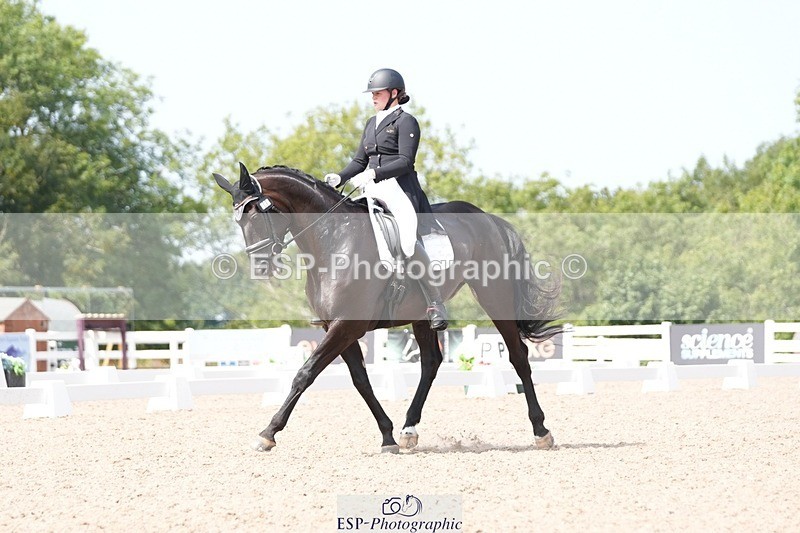 250815-142404-01682 - 021-Louise.BerryWoodcroft.Daisy.Duke