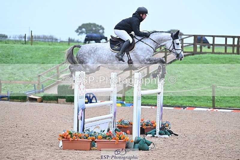 231013A-161355-03250 - Cls 10 National 1.30m Open