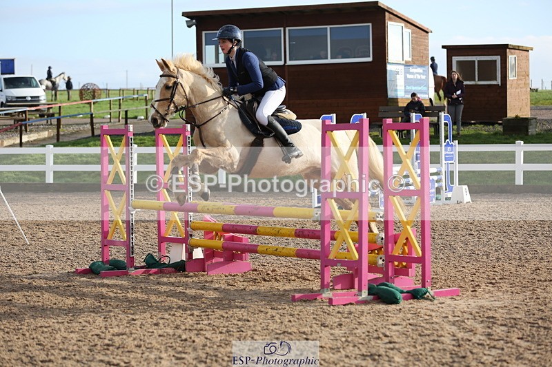 240211A-104957-01947 - Cls 2 Pony British Noivice & 80cm Open