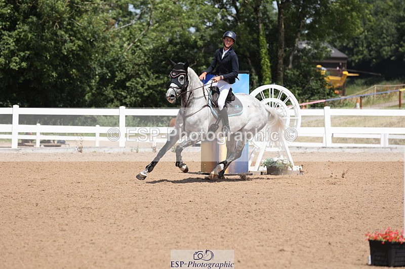 240718A-125434-05302 - Cls 9, 1 Star Bronze Tour 1.10m