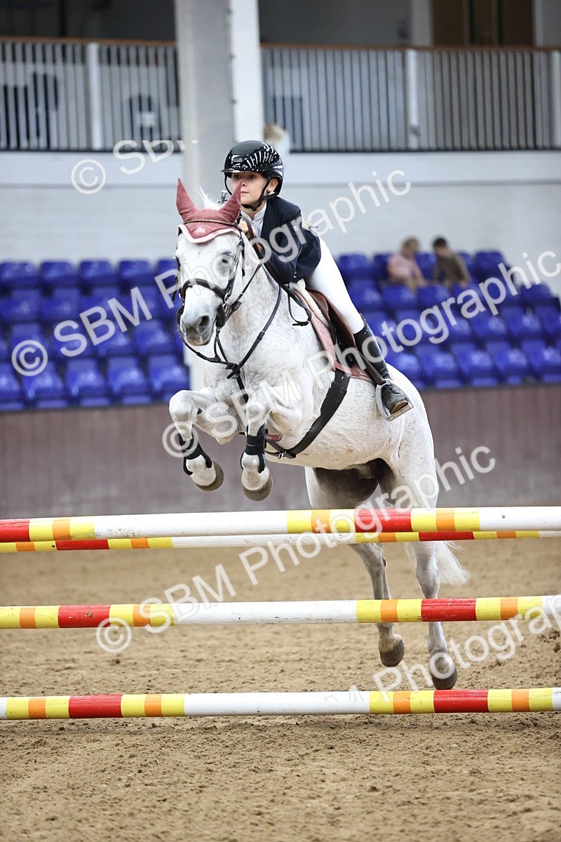 SBM_000952 - Class 4 - Springboard 128cm 138cm Restricted Handicap 90cm 1.00m