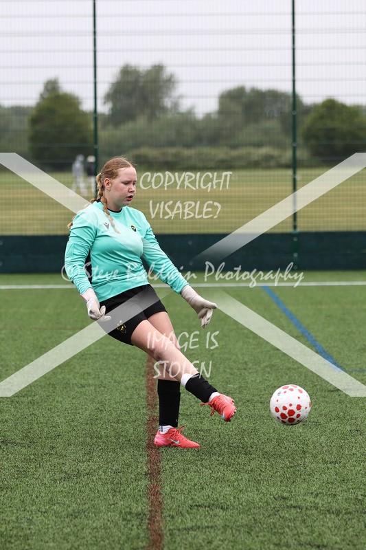 1DX32158 - Sat 6th U12 Girls