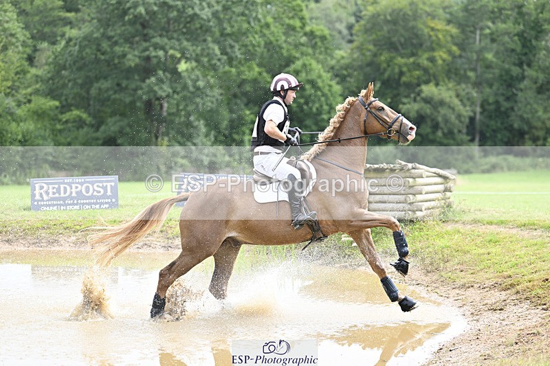 240804-114743-12142 - 351-Rupert_Batting-COOMBELAND_CEVIN