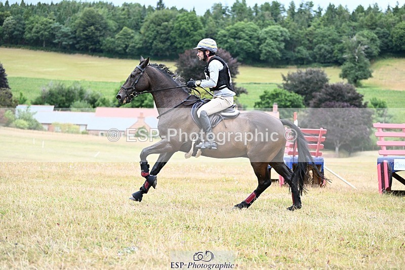 250803A-124634-13314 - M-556-Alex.Jupp-CARRY.ON.REGARDLESS