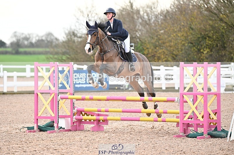 241206-094136-00054 - Cls 2 British Novice and 90cm Open