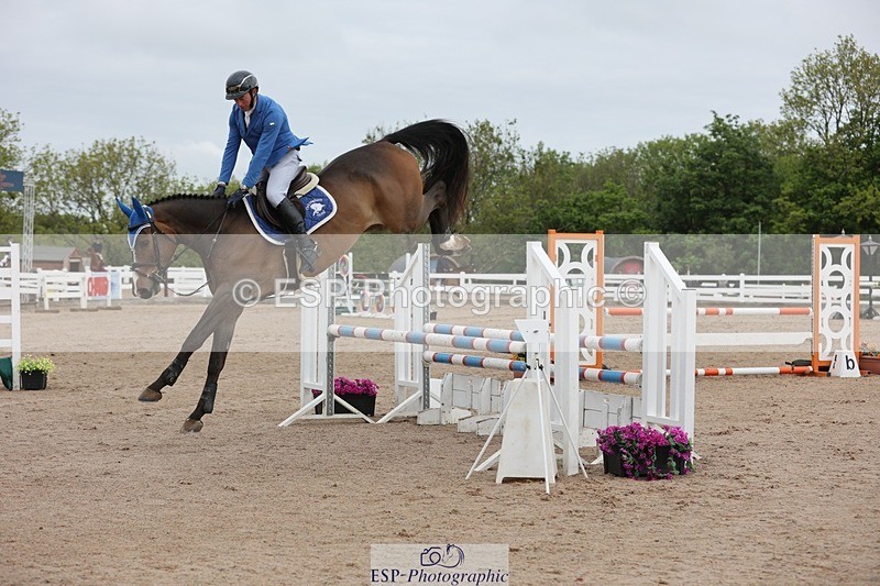 250508-090049-00010 - Cls 6 Snr British Novice and 90cm Open