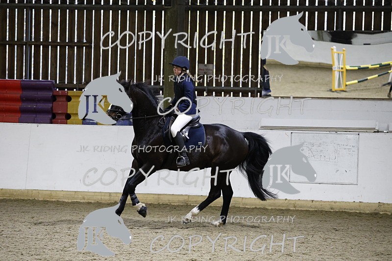 _T0A3712 - 1M Clear Round