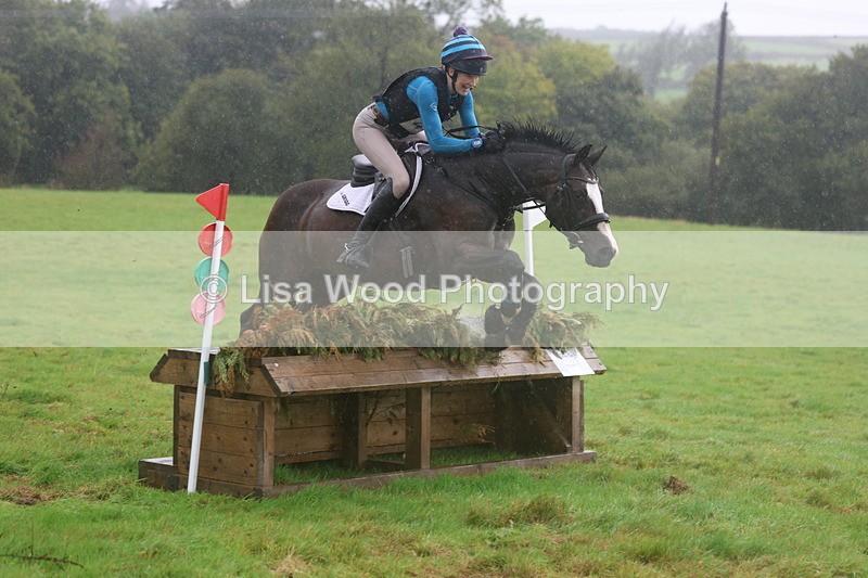 3E7A1907 - Class 4: 80cm: Box