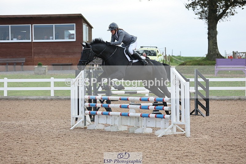 241101A-084900-00426 - FRI Cls 2 British Novice and 90cm Open