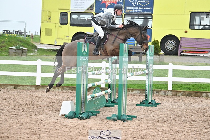 240225A-130833-05391 - Cls 21 Newcomers and 1.10m Open