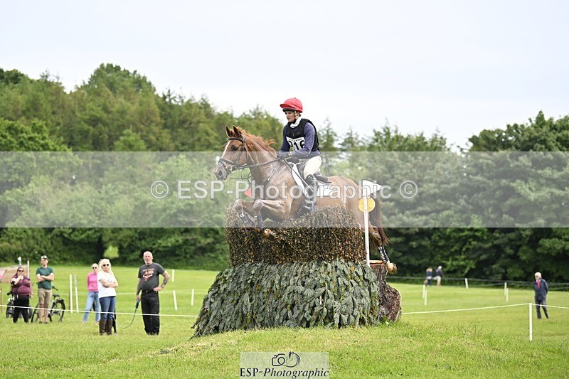 240525-151805-16732 - 216-I'M_A_WONDER-Rosie_Bradley-Hole