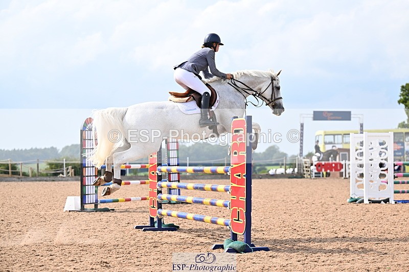 240828A-145325-01052 - Cls 4 Snr Newcomers and 1.10m Open