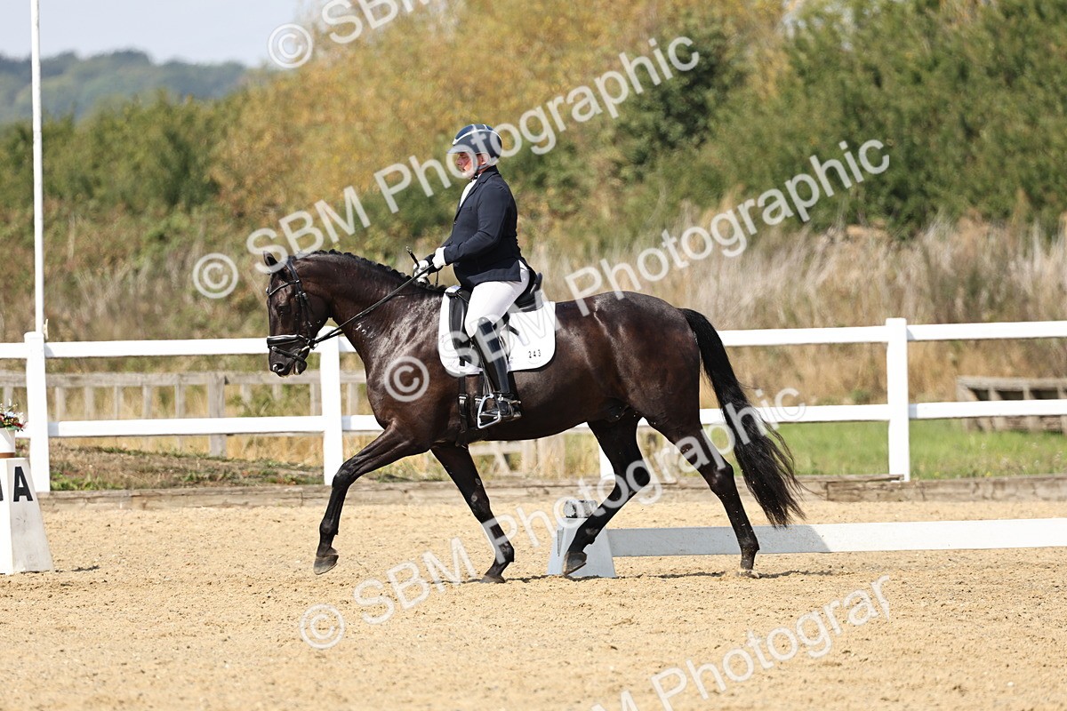 SBM_018615 - Class 16 - Novice 5 - 12.08-13.11