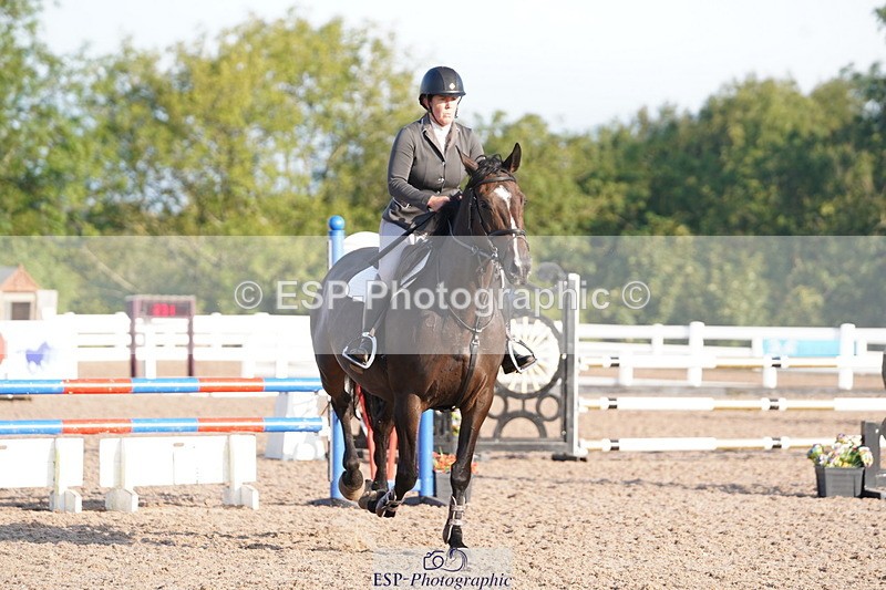 240915A-084910-08497 - Cls 31 Snr British Novice and 90cm Open