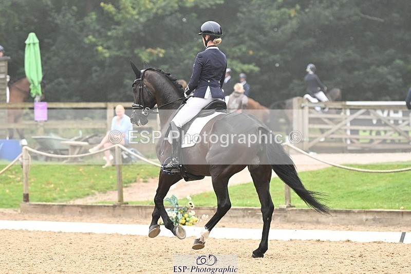 240811-110500-05397 - 226-Georgie.Nicholls-Woodcroft.Kika.Quina