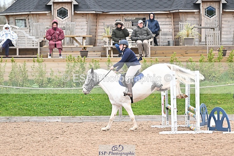 250414-101027-00009 - 70cm Round 1