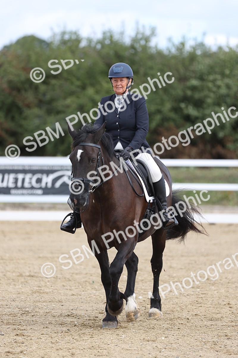 SBM_001415 - Class 2 - Intro 4 Champs - 10.56-11.44