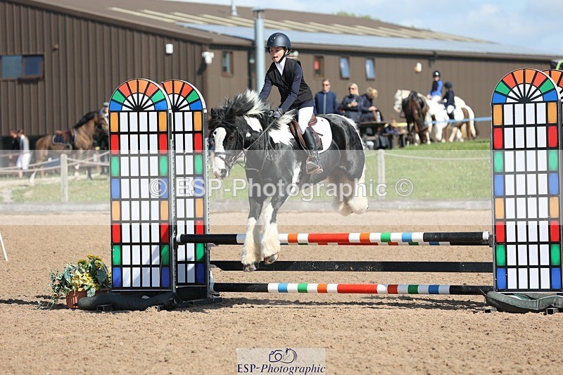 250504-101425-01878 - Cls 1 Pony Intro 70cm