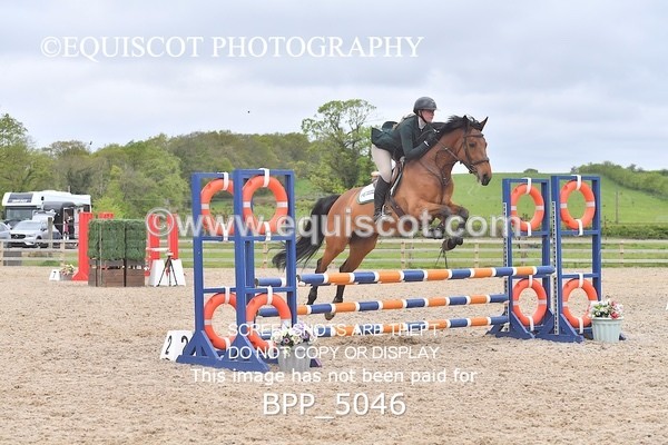 BPP_5046 - CLASS 24 SUN Senior BritiNovice/ 90cm Open