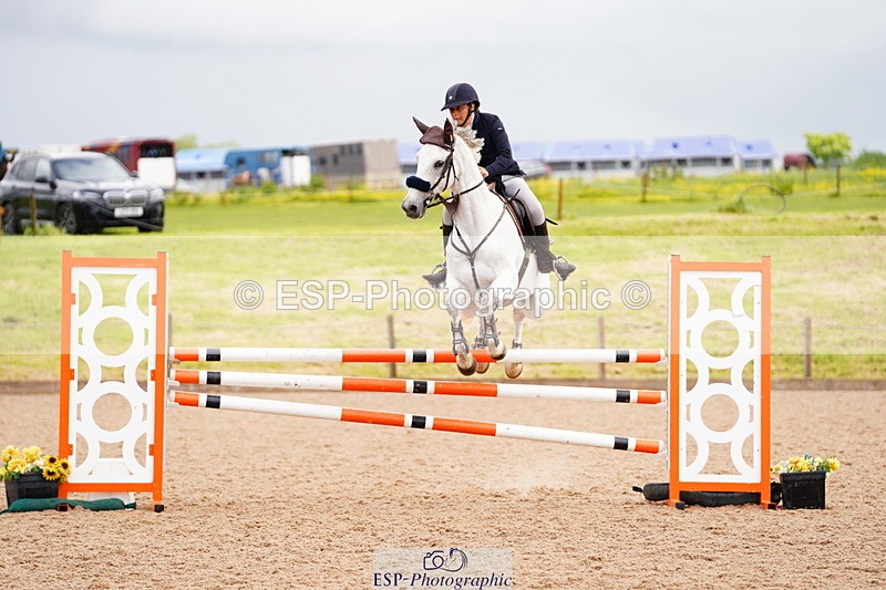 240526A-121510-08005 - Cls 26 Chard Equ 1.05m and 1.10m Grand Prix