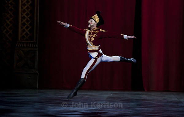  - Nutcracker