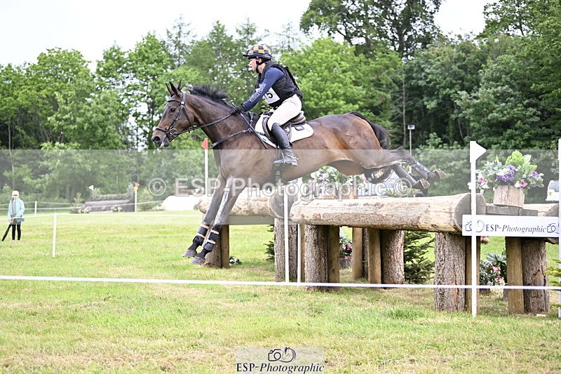 250524A-165253-14626 - C-275-Kat.Raybould-ROYAL.CATCH