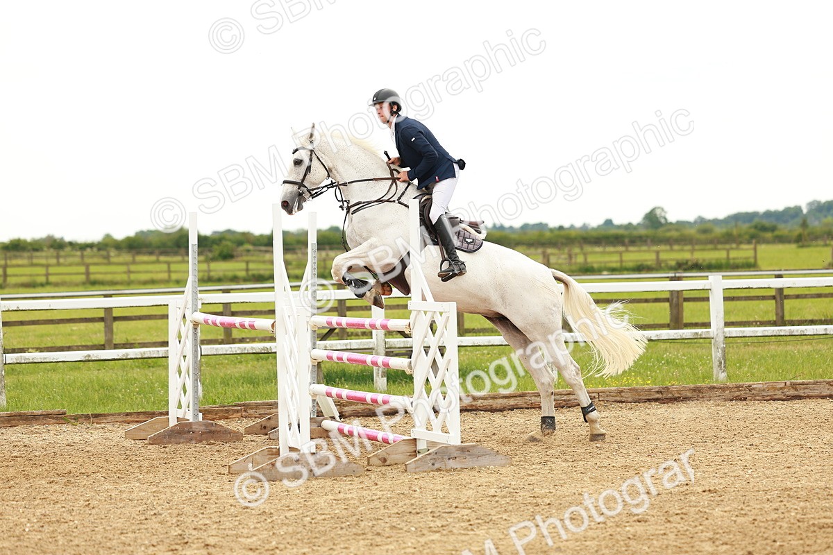 SBM_002095 - Class 4 - Senior Newcomers - 1.10m