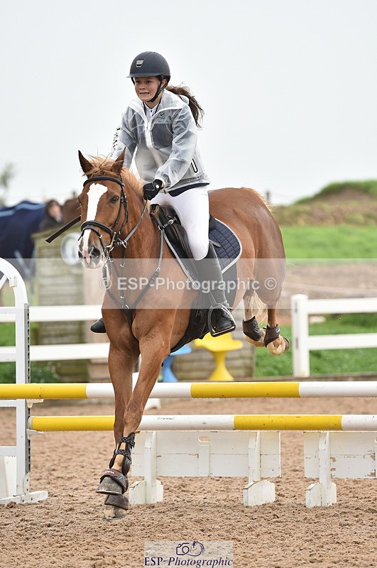 220829A-172238-00419 - 80cm Classes 5a 5b & 6