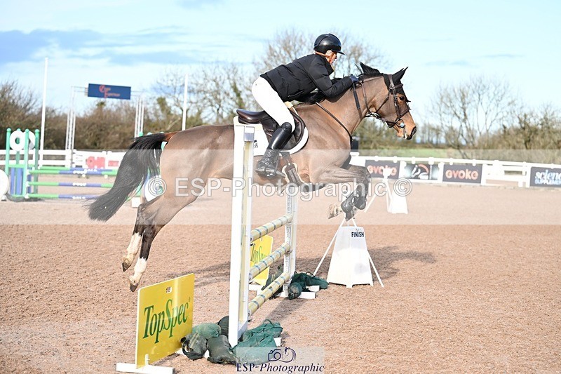 260128-103820-00128 - Clear Round & Brit Nov 90cm