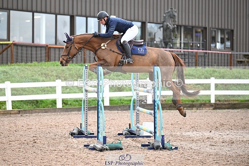 251206-134701-01180 - Cls 13 Snr Foxhunter and 1.20m