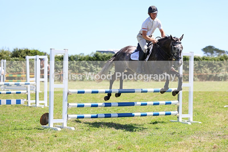 3E7A5437 - Class 9: Senior British Novice/90cm open