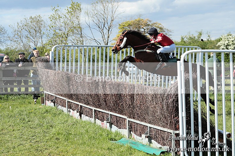 PtP 050525 452 - Mollington Races 05/05/25